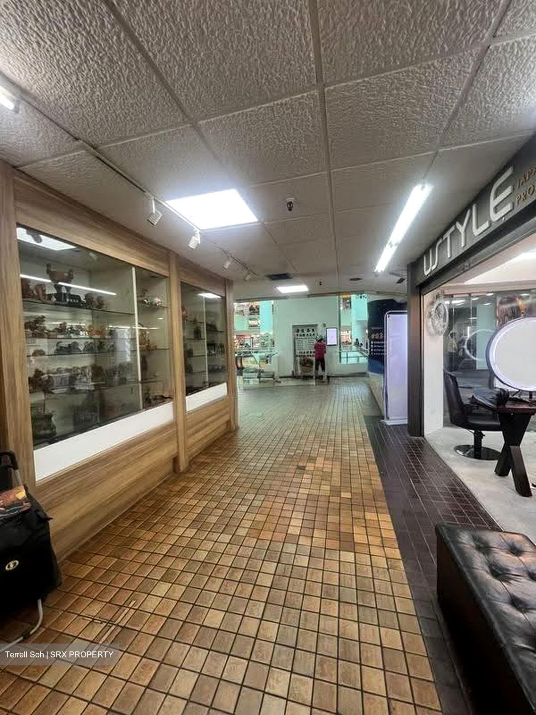 Beauty World Centre (D21), Shop House #611008821